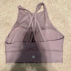 Lululemon Halter Neck sports bra/workout top, size 4 (Energy Bra High)